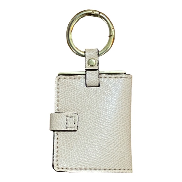 Calvin Klein mini keychain accessory - Picture 2 of 12